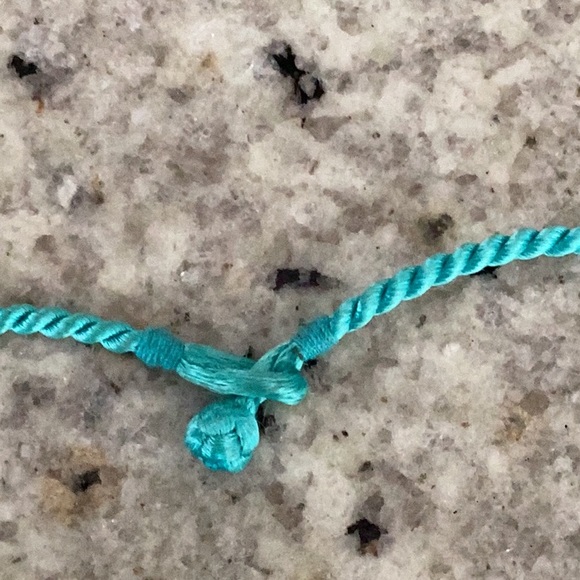 New Turquoise Heart necklace - Picture 4 of 4